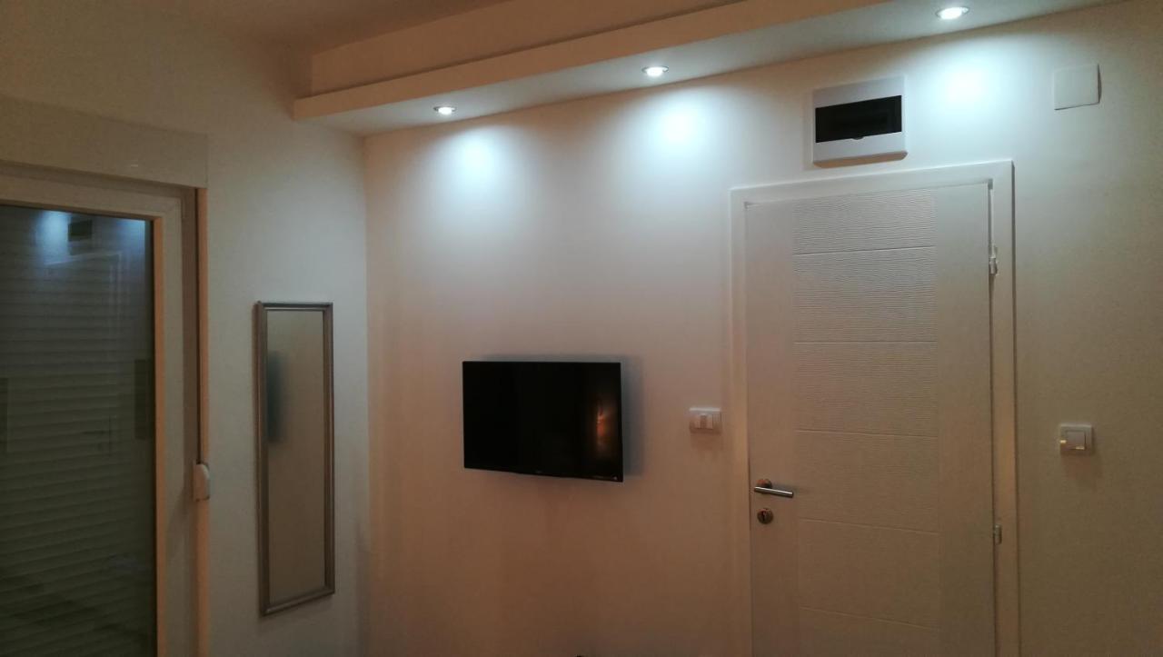 M4U Apartments Nis Exterior photo